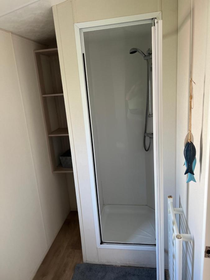 Angie'S Caravan At Seawick 호텔 Saint Osyth 외부 사진