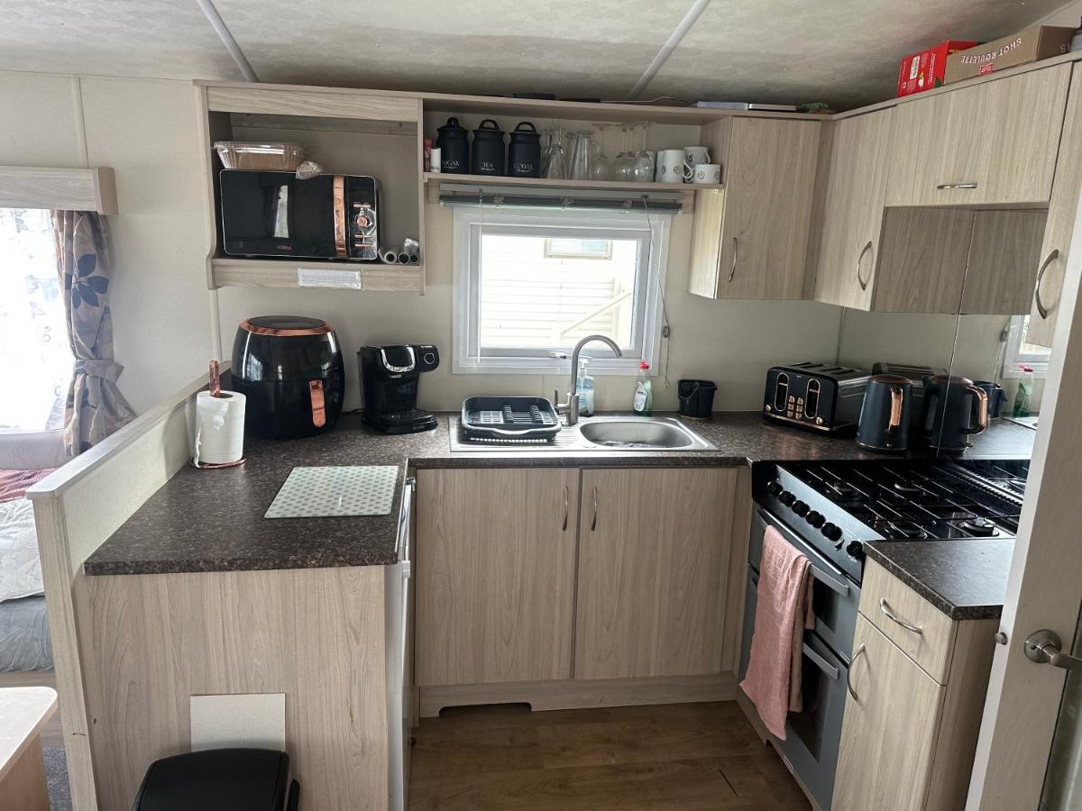 Angie'S Caravan At Seawick 호텔 Saint Osyth 외부 사진